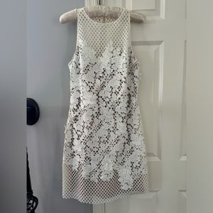 Vera Wang White dress size 4